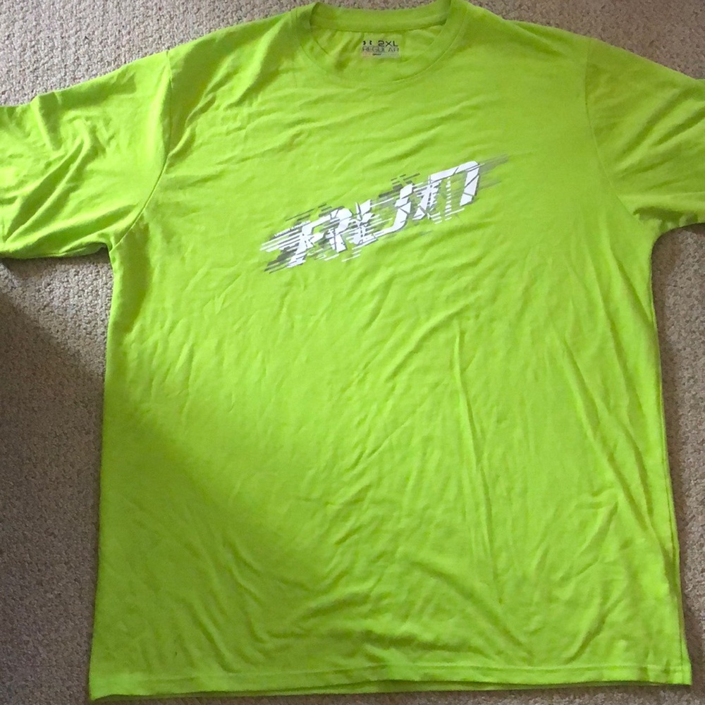 Men’s 2XL Under Armour t-shirt